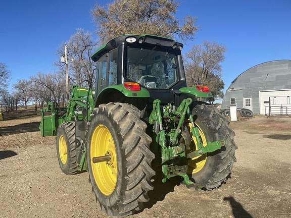 Image of John Deere 6155M equipment image 3