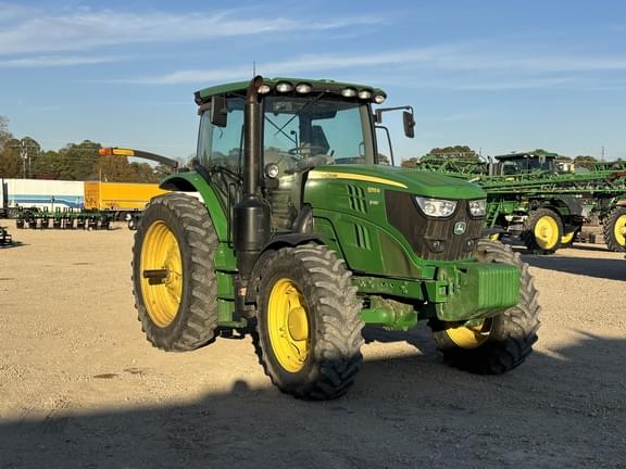Image of John Deere 6155R equipment image 4