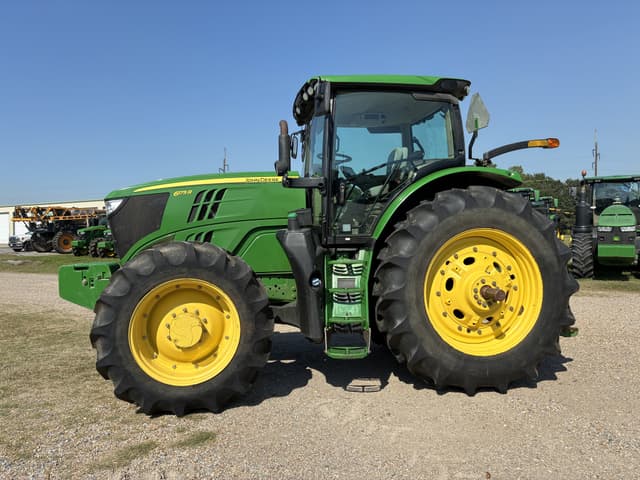 Image of John Deere 6175R equipment image 1