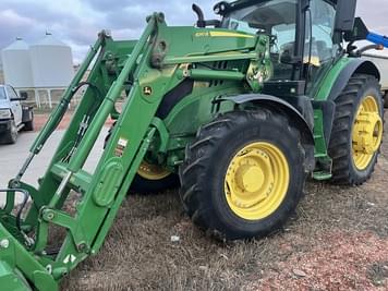 Main image John Deere 6215R