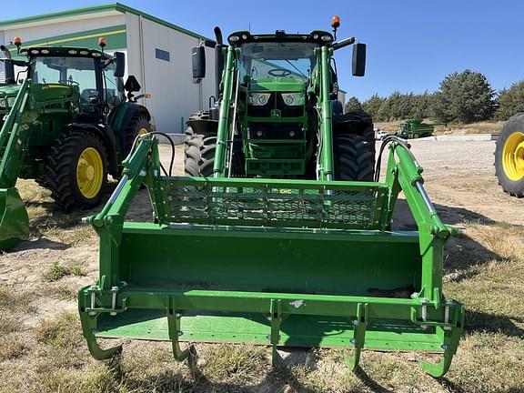 Image of John Deere 6215R equipment image 1