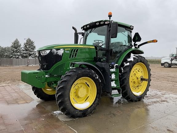 Image of John Deere 6215R Primary image