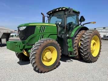 Main image John Deere 6215R