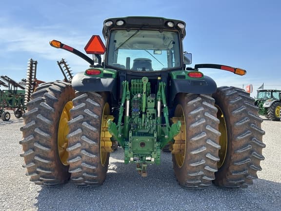 Image of John Deere 6215R equipment image 3