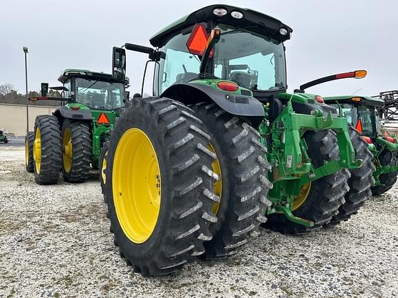 Image of John Deere 6215R equipment image 2