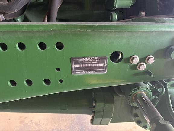 Image of John Deere 6230R equipment image 1