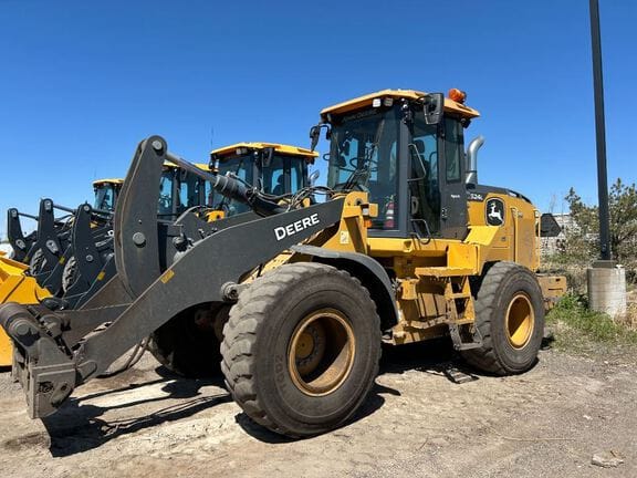 2020 John Deere 624L Equipment Image0