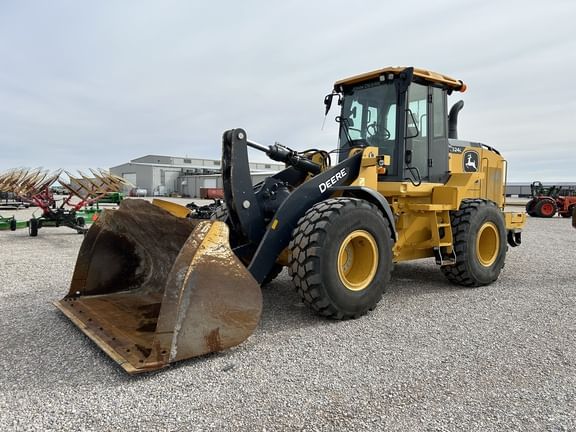 2020 John Deere 624L Equipment Image0