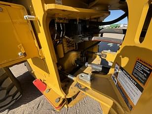 Main image John Deere 624L 30