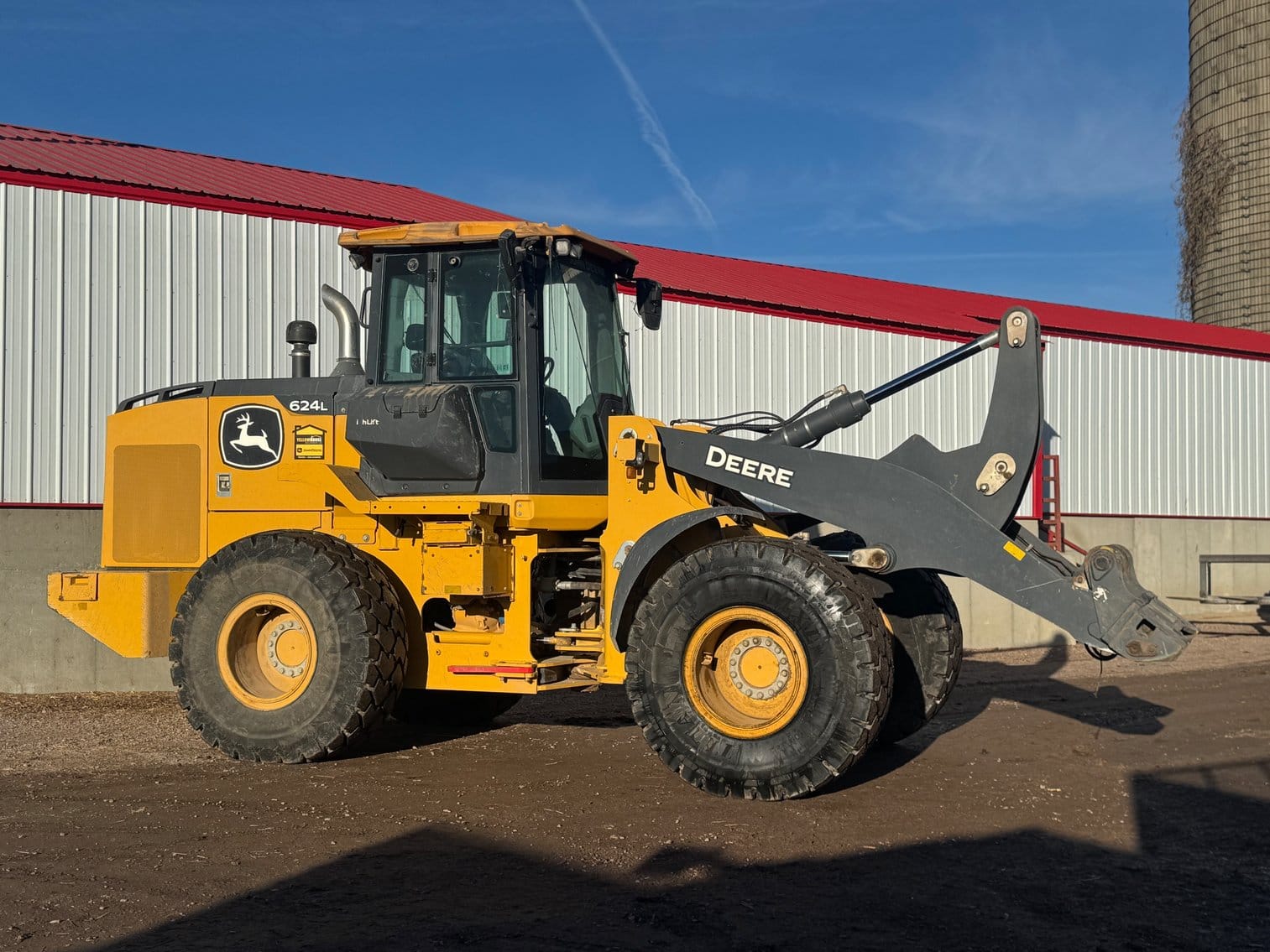 2020 John Deere 624L Equipment Image0