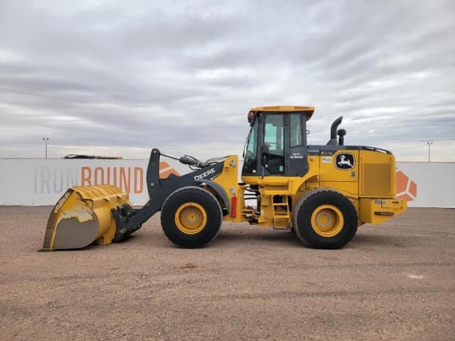 Image of John Deere 624L equipment image 1