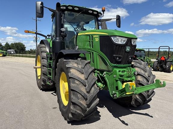 Image of John Deere 6250R equipment image 1