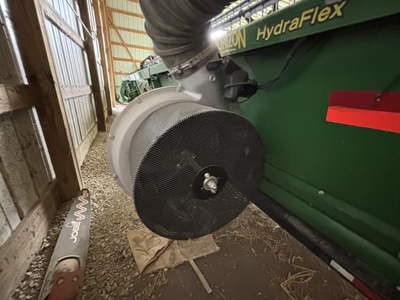 Image of John Deere 625F equipment image 4