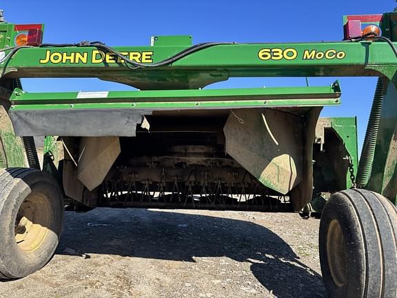 Image of John Deere 630 equipment image 3