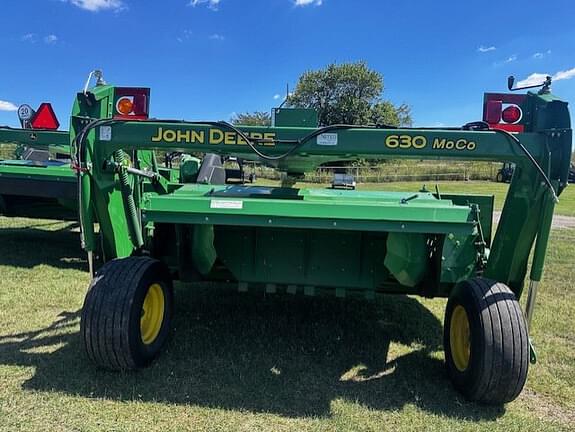 Image of John Deere 630 equipment image 4