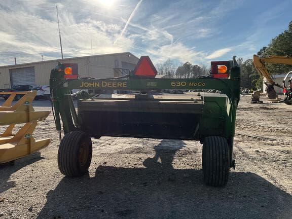 Image of John Deere 630 equipment image 2