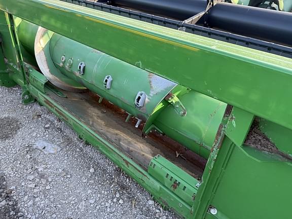 Image of John Deere 630F equipment image 4