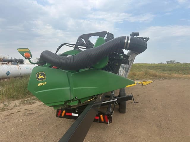 Image of John Deere 635F equipment image 3