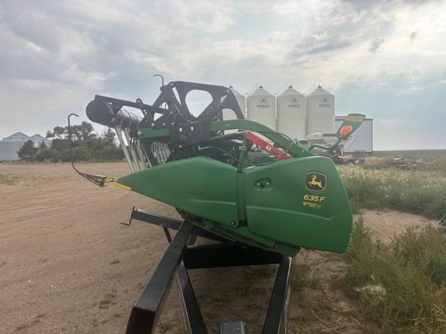 Image of John Deere 635F equipment image 2