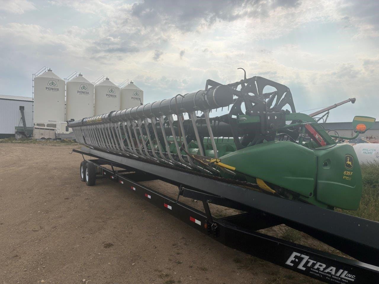 2020 John Deere 635F Equipment Image0