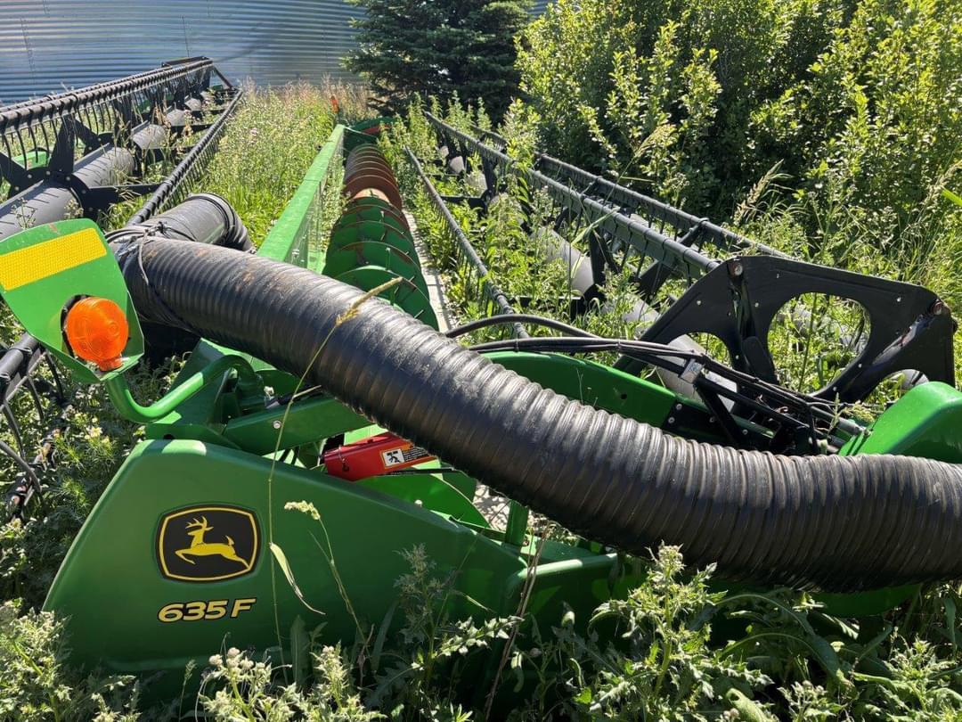 Image of John Deere 635F Primary image