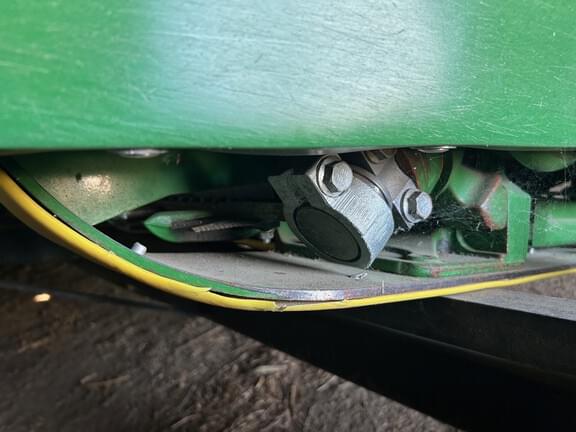 Image of John Deere 635F equipment image 3