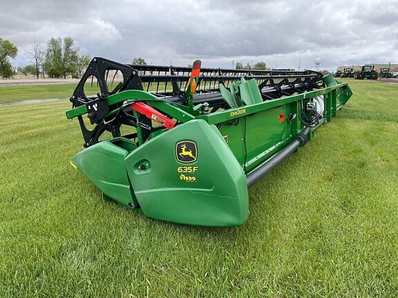Image of John Deere 635F equipment image 2