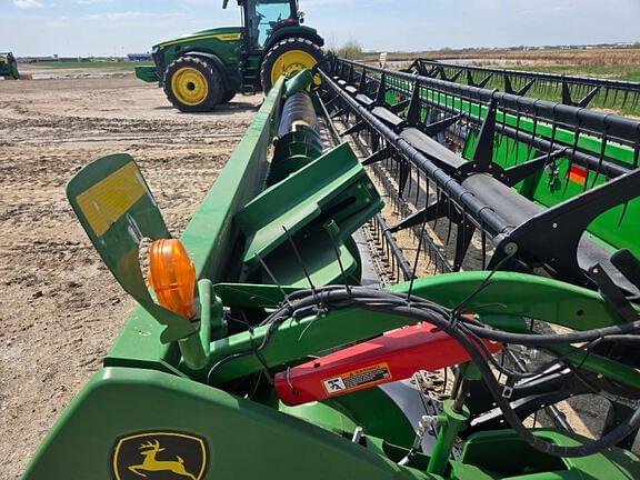 Image of John Deere 635F equipment image 4