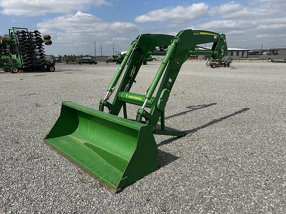 Image of John Deere 640R Primary image