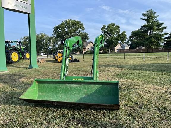 Image of John Deere 640R equipment image 2