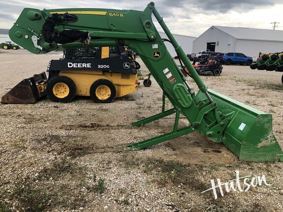 Main image John Deere 640R