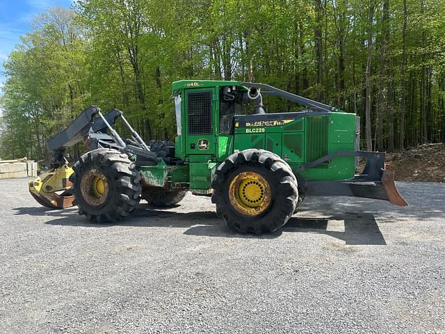 Image of John Deere 648L equipment image 2