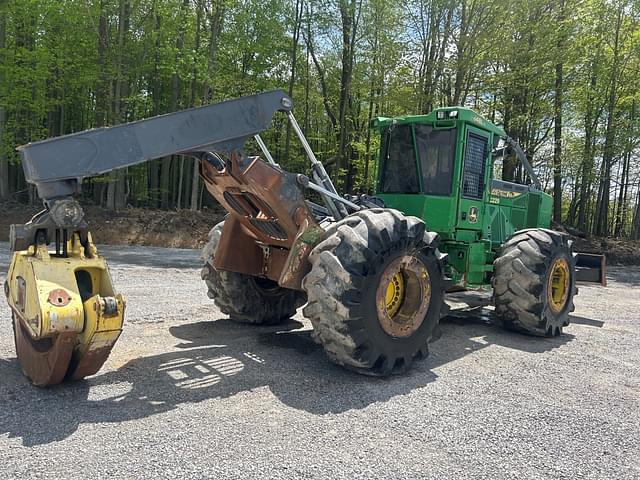 Image of John Deere 648L equipment image 1