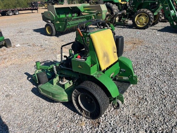 2020 John Deere 652R Equipment Image0