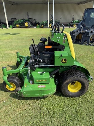 2020 John Deere 652R Equipment Image0