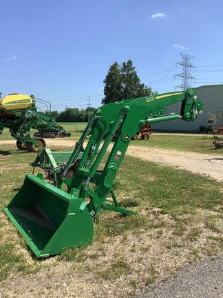 Main image John Deere 660R