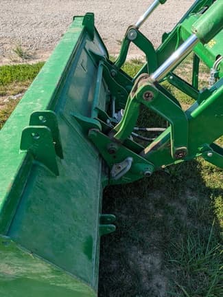 Image of John Deere 660R equipment image 4