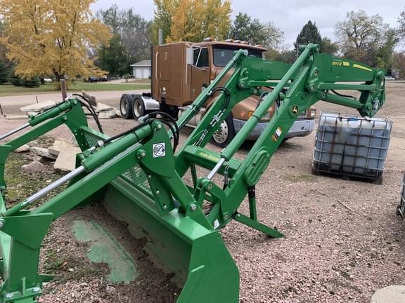 Image of John Deere 660R Primary image