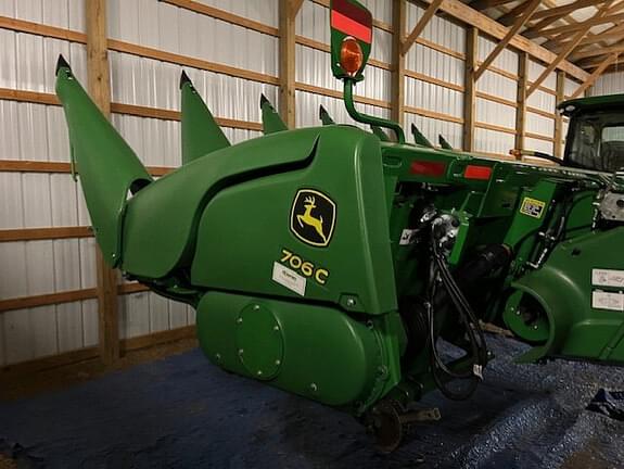 Image of John Deere 706C Primary image