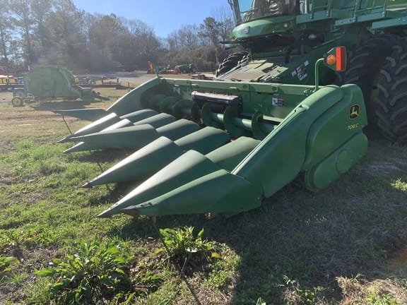 Main image John Deere 706C