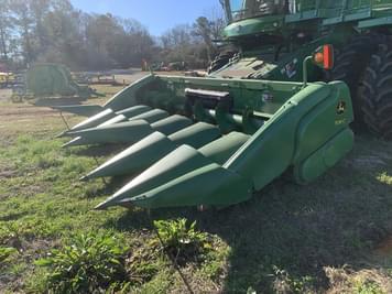 Main image John Deere 706C