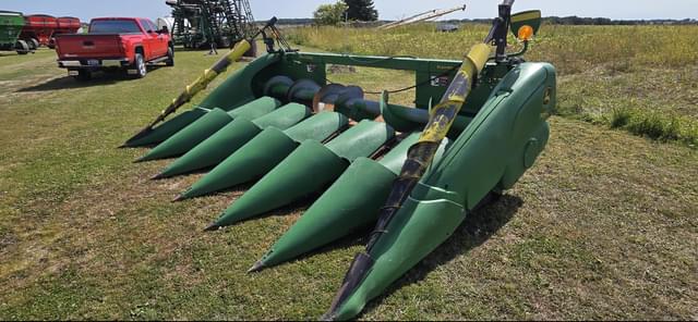 Image of John Deere 706C equipment image 2