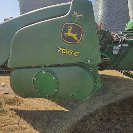 Image of John Deere 706C equipment image 1