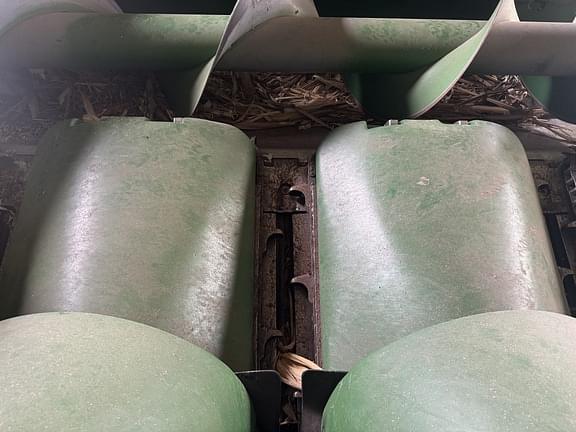 Image of John Deere 708C equipment image 2