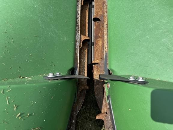 Image of John Deere 708C equipment image 4