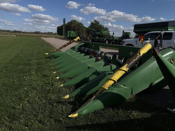 2020 John Deere 708C Equipment Image0