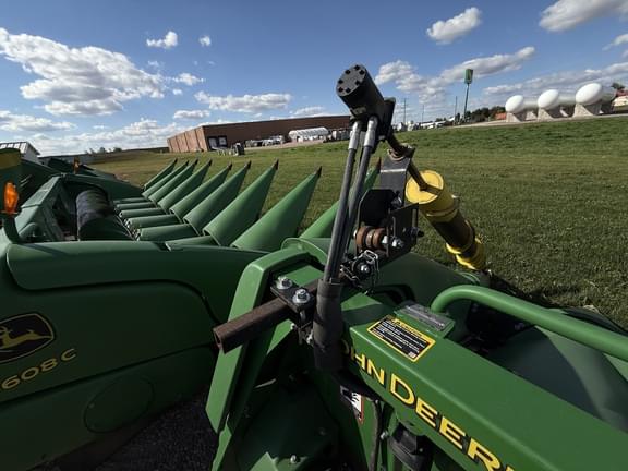 Image of John Deere 708C equipment image 4