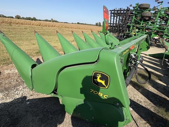 Image of John Deere 708C equipment image 2