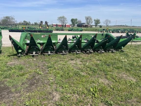 Image of John Deere 708C equipment image 3