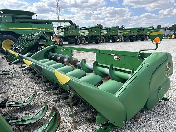 Image of John Deere 708C equipment image 3